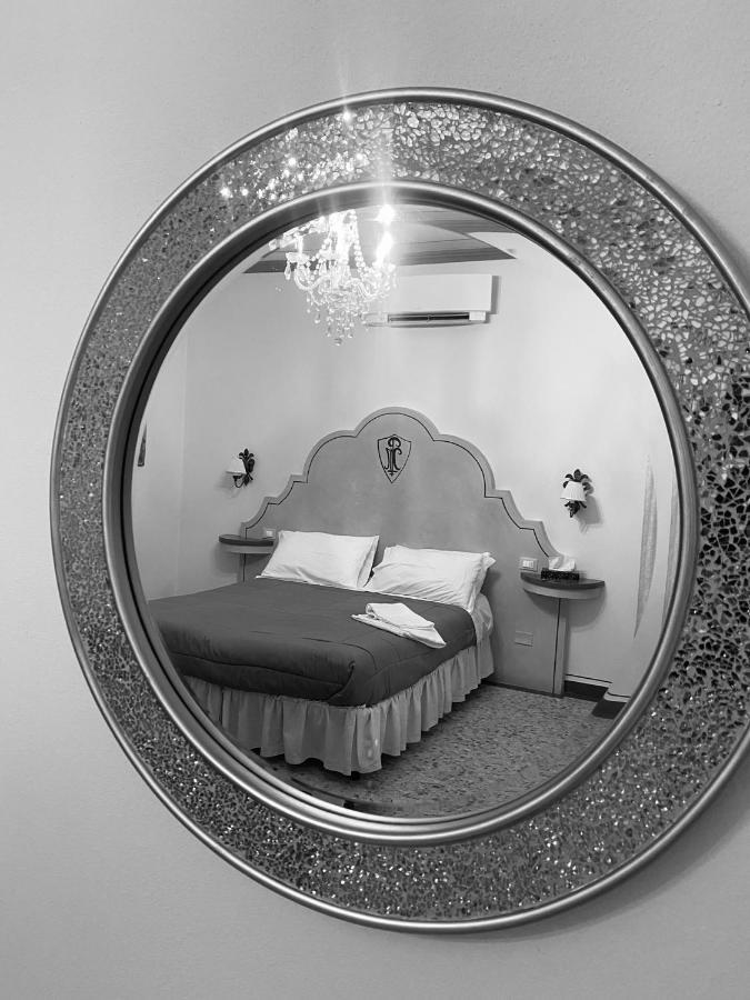 Palazzo Mari Suite & Rooms B&B Montevarchi Zewnętrze zdjęcie