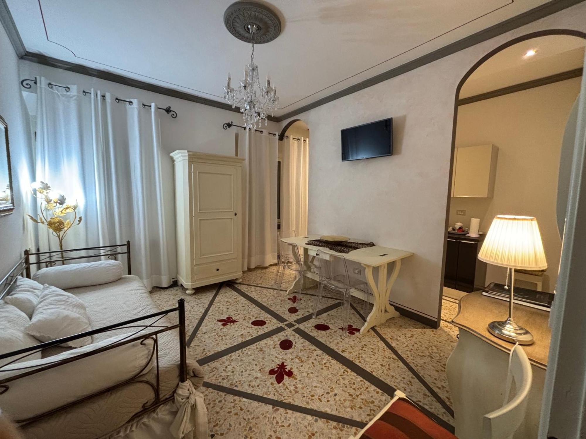 Palazzo Mari Suite & Rooms B&B Montevarchi Zewnętrze zdjęcie