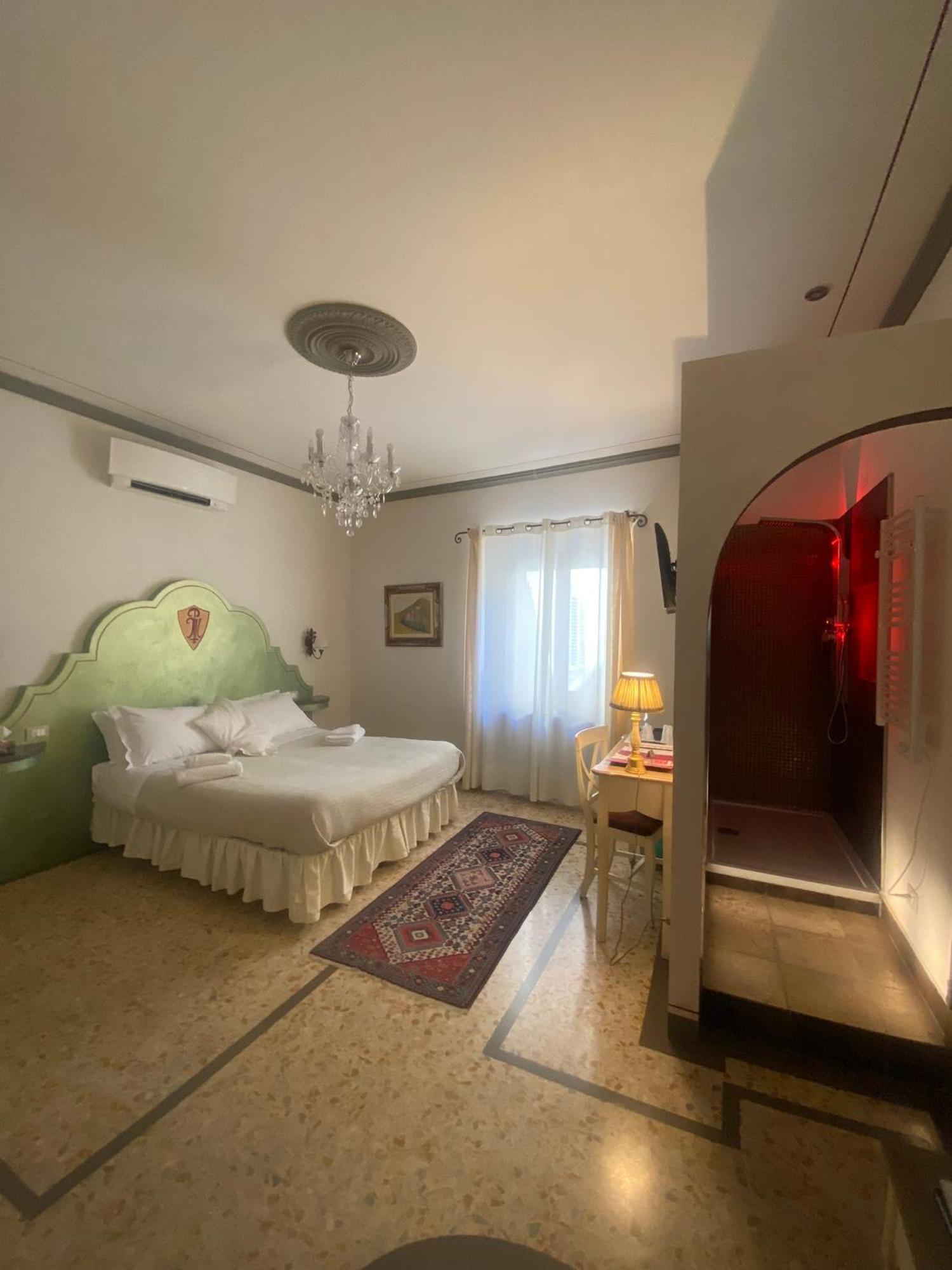 Palazzo Mari Suite & Rooms B&B Montevarchi Zewnętrze zdjęcie