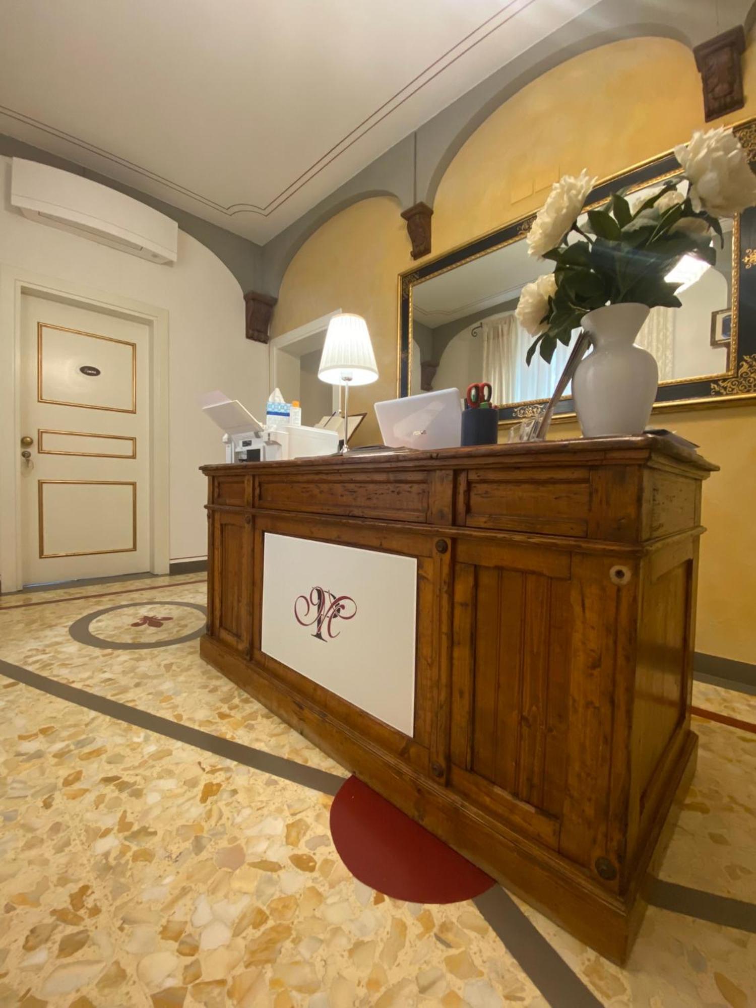 Palazzo Mari Suite & Rooms B&B Montevarchi Zewnętrze zdjęcie