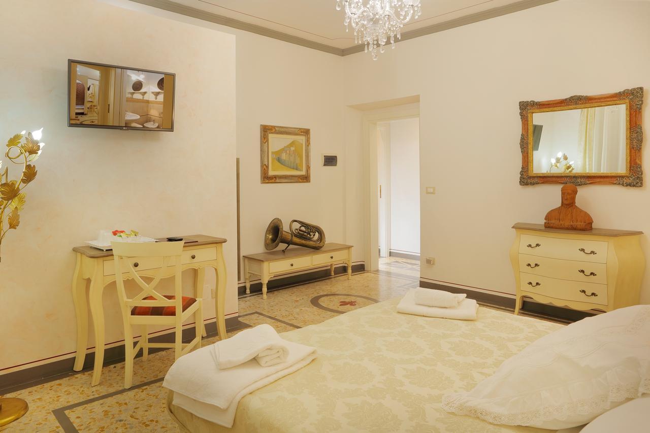 Palazzo Mari Suite & Rooms B&B Montevarchi Zewnętrze zdjęcie